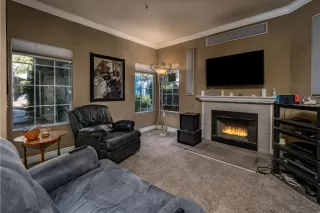 Photo #6: 20046543 Listing 