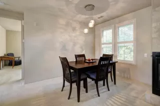 Photo #5: 20046819 Listing