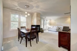 Photo #6: 20046819 Listing