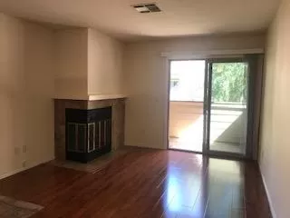 Photo #6: 20046867 Listing