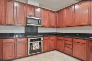 Photo #5: 20047344 Listing 