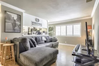 Photo #4: 20047385 Listing 