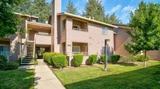 Photo #1: 20047407 Listing