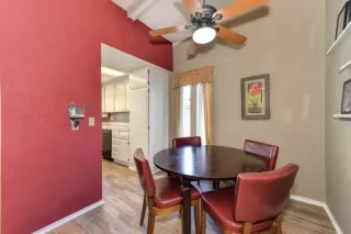 Photo #6: 20047468 Listing