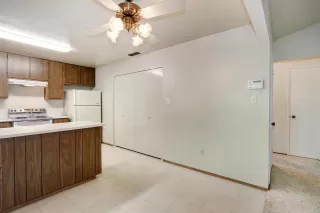 Photo #4: 20047591 Listing