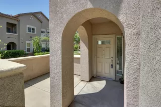 Photo #5: 20047596 Listing