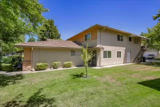 Photo #1: 20047651 Listing 