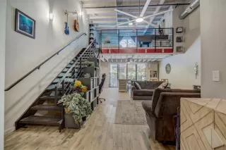 Photo #3: 20047735 Listing 