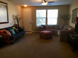 Photo #4: 20047862 Listing