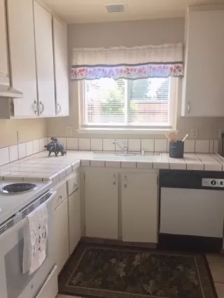 Photo #4: 20047946 Listing