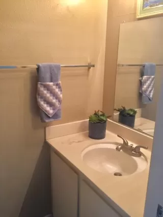 Photo #5: 20047946 Listing