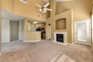 Photo #3: 20047992 Listing 