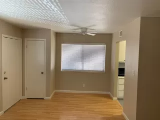 Photo #2: 20048039 Listing