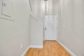 Photo #3: 20048079 Listing 