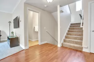 Photo #6: 20048079 Listing 