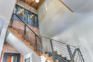 Photo #5: 20048081 Listing