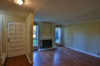 Photo #3: 20048267 Listing