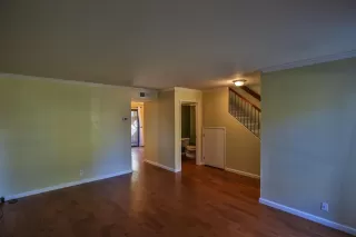 Photo #6: 20048267 Listing