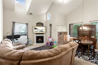 Photo #4: 20048526 Listing 