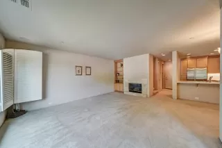 Photo #5: 20048855 Listing