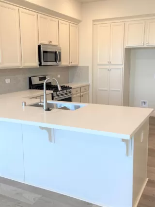 Photo #2: 20049018 Listing 