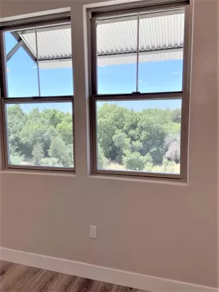 Photo #5: 20049024 Listing