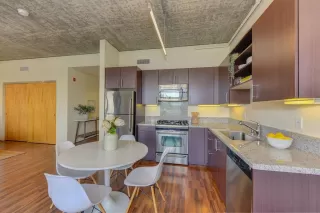 Photo #3: 20049090 Listing