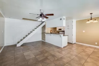 Photo #1: 20049107 Listing 