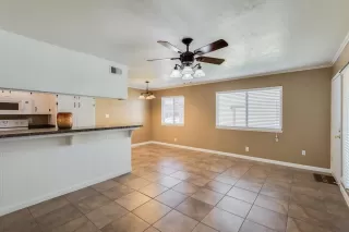 Photo #5: 20049107 Listing 