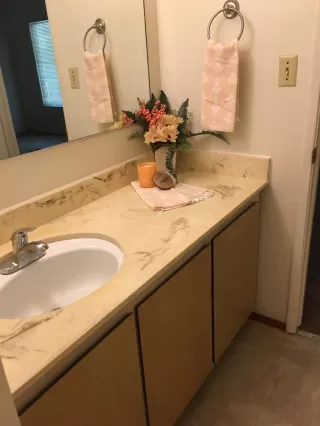 Photo #6: 20049199 Listing 