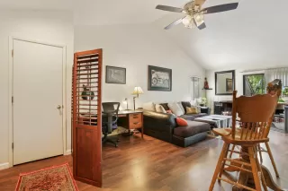 Photo #5: 20049246 Listing 