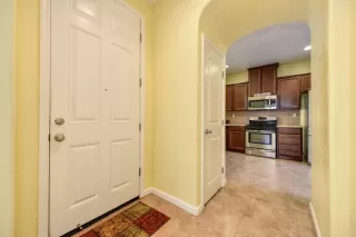 Photo #4: 20049268 Listing