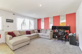 Photo #3: 20049373 Listing 