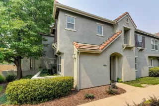 Photo #2: 20049599 Listing