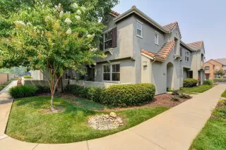 Photo #3: 20049599 Listing