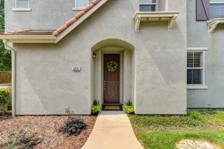 Photo #5: 20049599 Listing