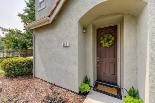 Photo #6: 20049599 Listing