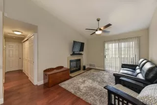 Photo #2: 20049638 Listing