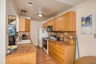 Photo #6: 20050005 Listing