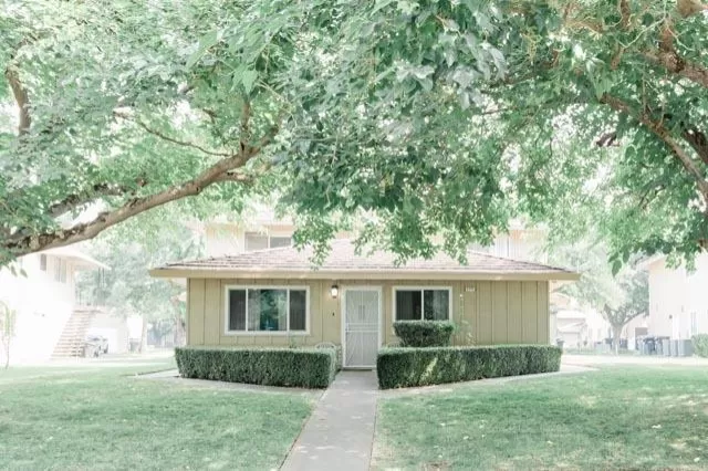 MLS: 20050488 Condo For Sale