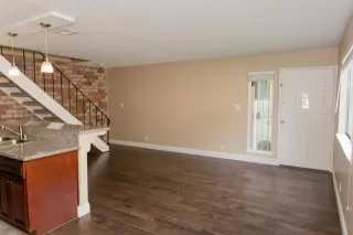 Photo #4: 20050488 Listing 