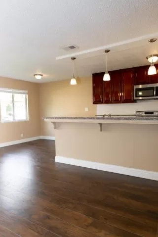 Photo #5: 20050488 Listing 