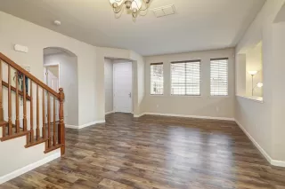 Photo #3: 20050708 Listing