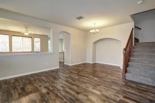 Photo #5: 20050708 Listing