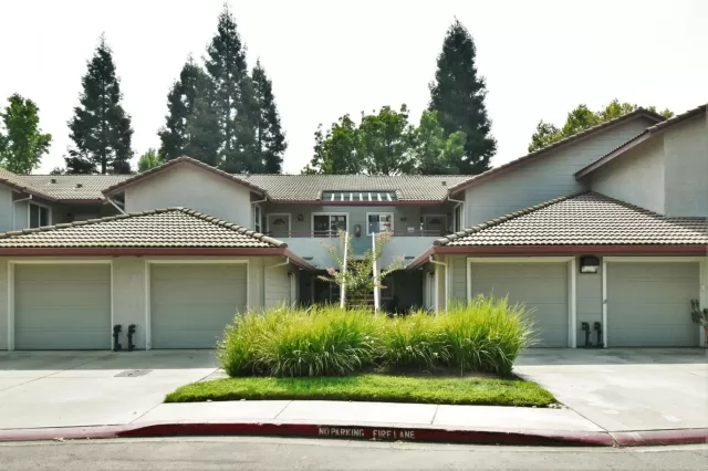 MLS: 20050723 Condo For Sale