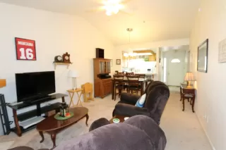 Photo #4: 20050936 Listing