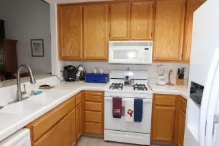 Photo #6: 20050936 Listing