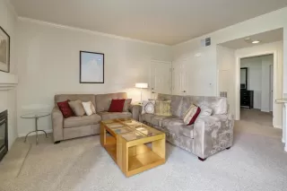 Photo #6: 20051130 Listing 