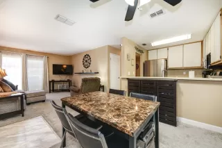 Photo #1: 20051185 Listing