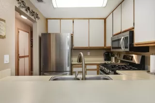 Photo #4: 20051185 Listing